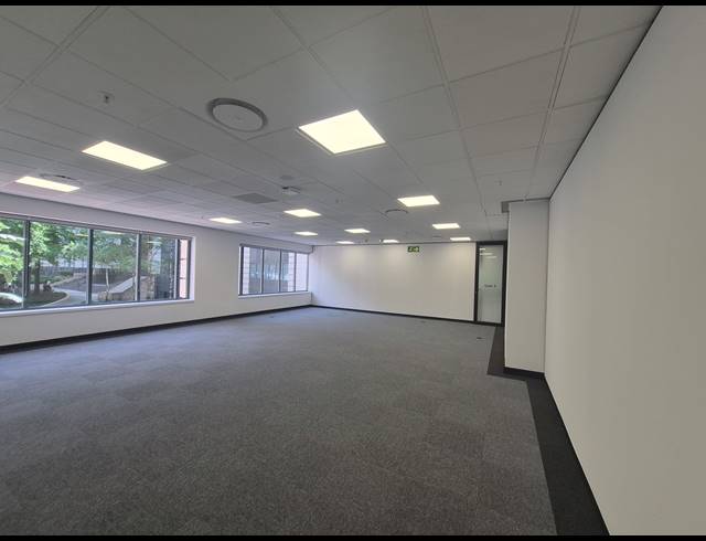 100M² OFFICE TO LET IN SANDTON CENTRAL